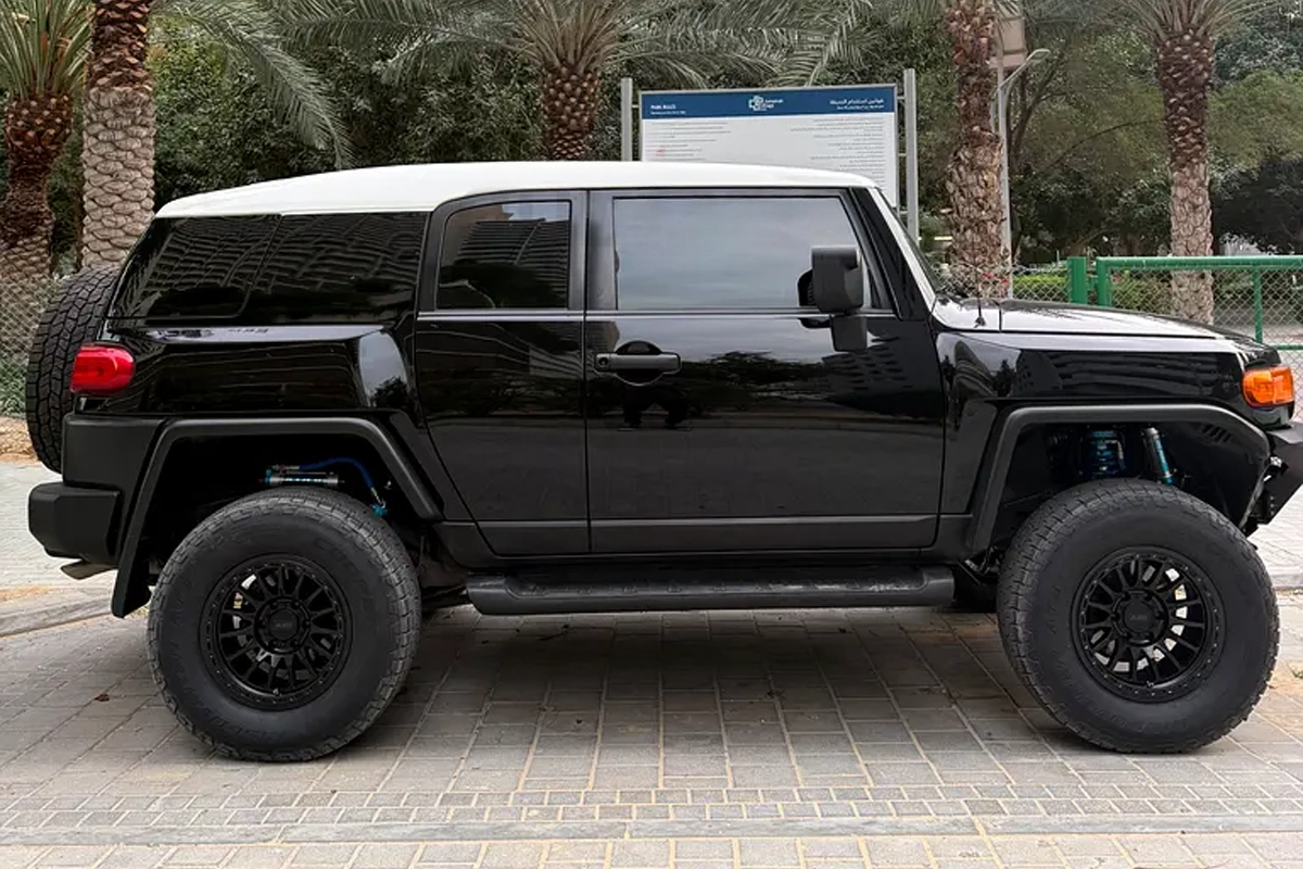 Import Toyoty FJ Cruiser z Dubaju do Polski